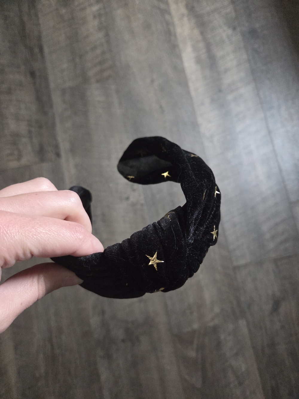 Black Velvet Star Knotted Headband - Picture 2 of 3